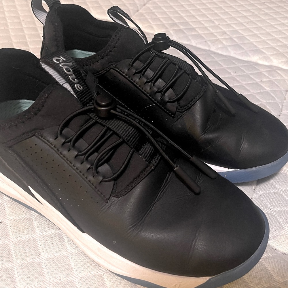 Clove Black Blue Nurse Shoes Size 7